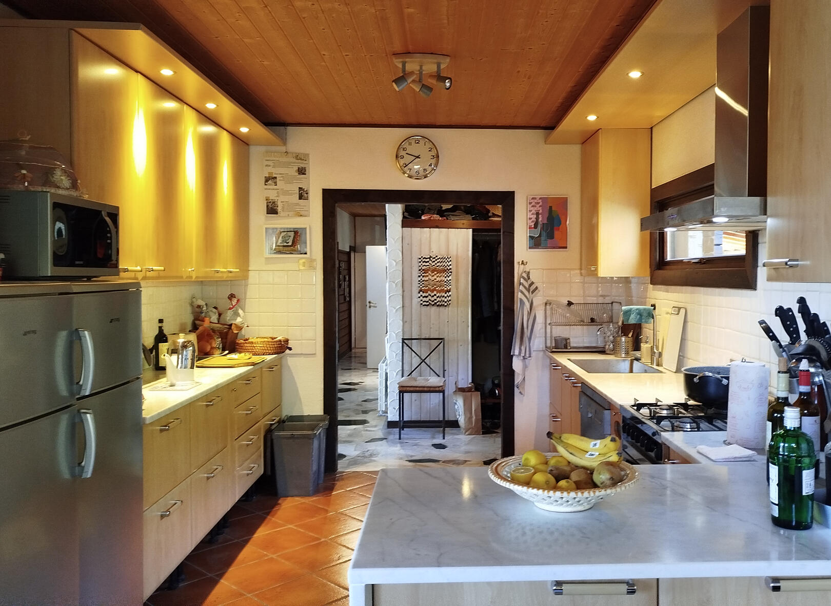Fully equipped kitchen at Casa Gallo near Stresa